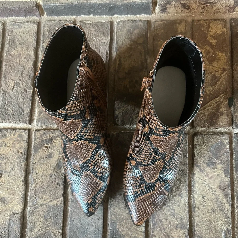 KENSIE Womens Chestnut Snake Brown Snake Print Leticia Leather Booties‎ 5.5 M - Picture 5 of 8
